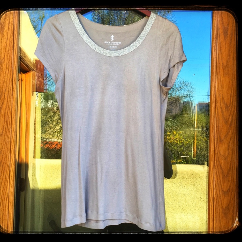 Juicy Couture t-shirt with accent collar, Med